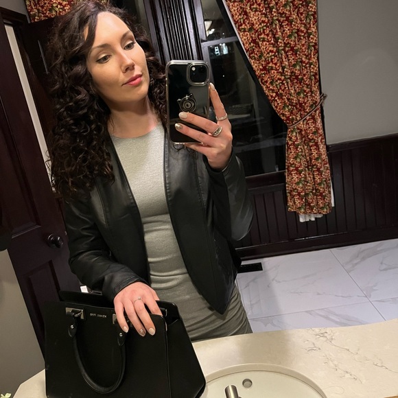 Meet your Posher, Sheryl - Picture 3 of 6